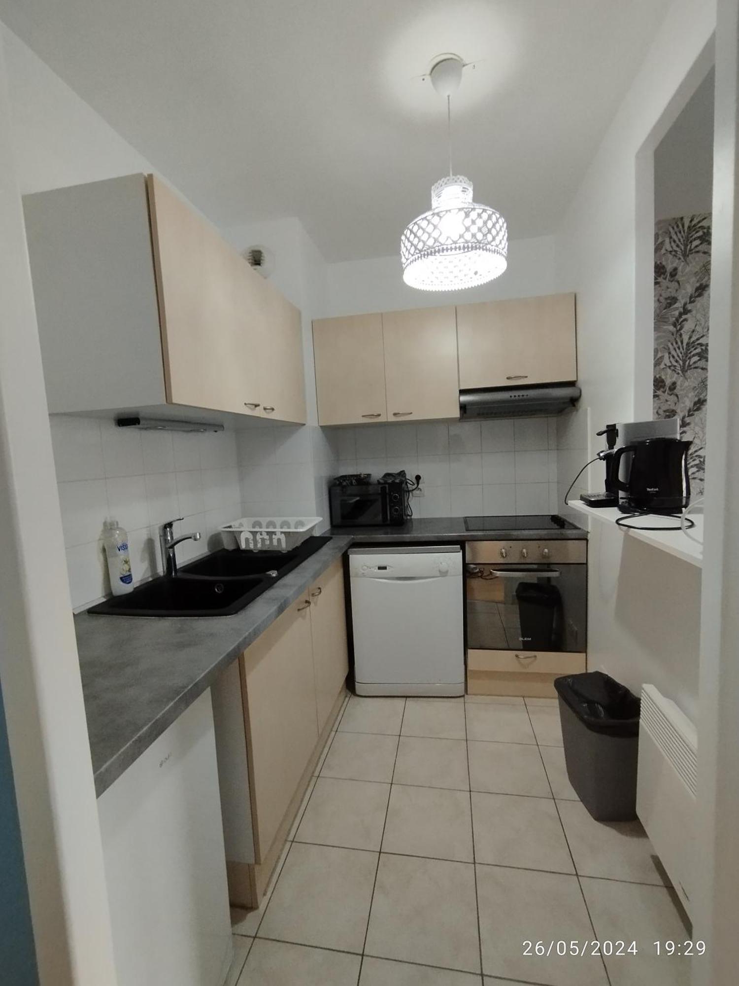 Appartement Situe Place Toscane A 5 Min De Disney Serris Bagian luar foto